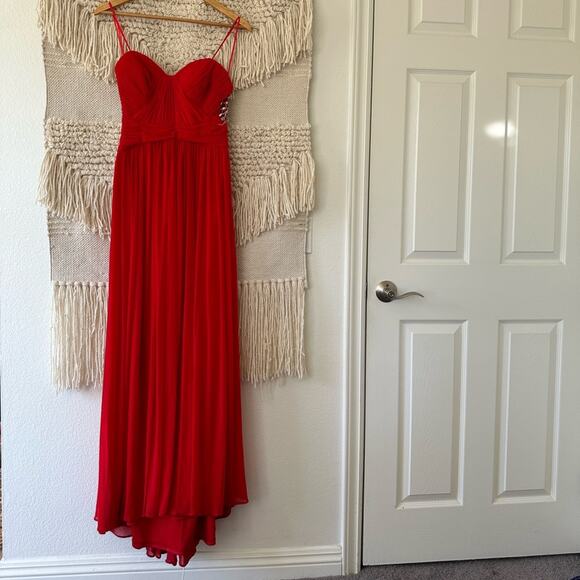 La Femme Sweetheart Strapless Gown - Picture 1 of 11